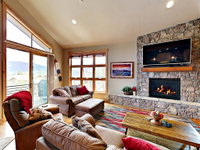 11 Laredo Dr Townhouse Accommodation Denver
