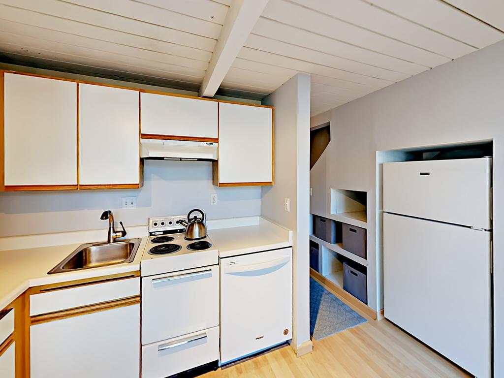1136 Sandstone Dr Condo Unit 207 Building B - thumb 3