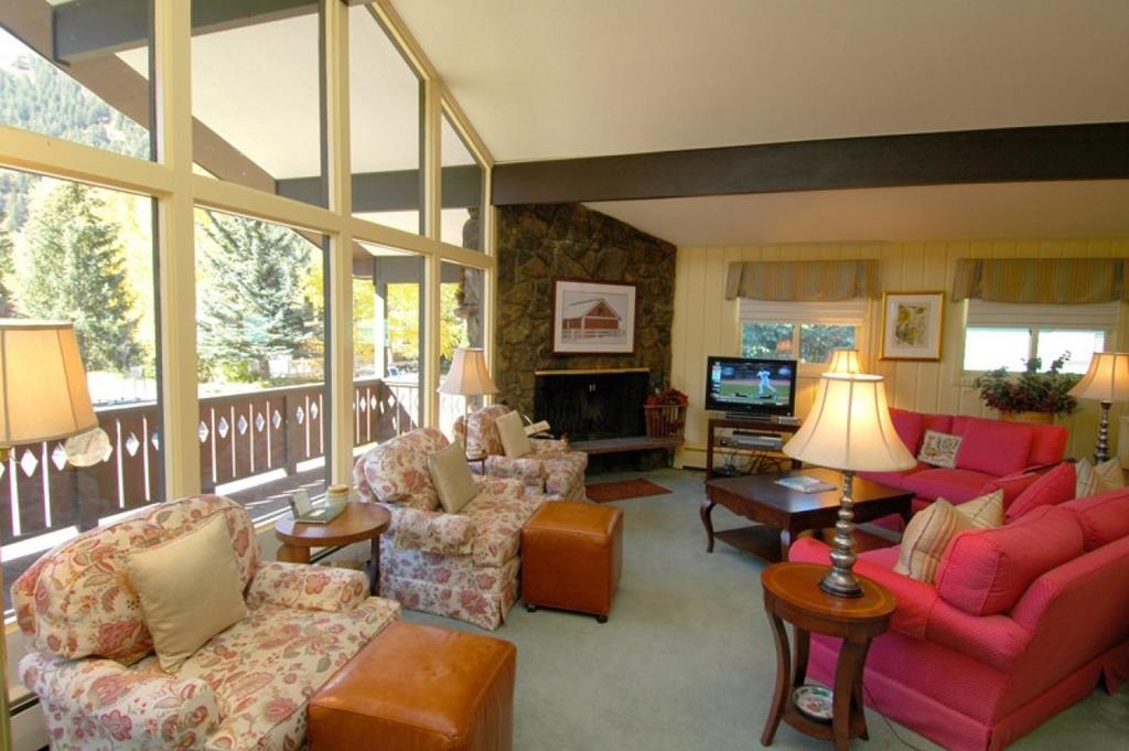 118 E. Bleeker St. Upper Level - thumb 0