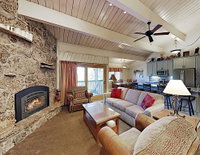 2345 Apres Ski Way House Unit 114 Accommodation Denver