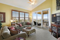 301W   Inviting 3BR/3BA penthouse with beautiful Gulf view Accommodation Denver