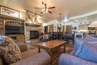 3110 Champagne Lodge Trappeur's Crossing Accommodation Denver