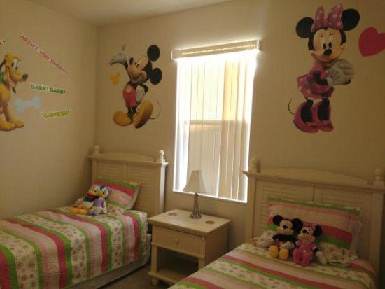 4 Bedroom Pool Home With Games Room In Gated Community - thumb 3