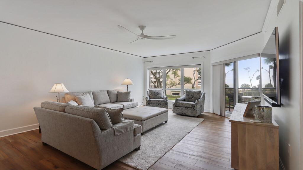 4203 Windsor Ct N - thumb 3