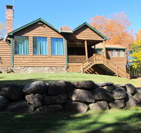7 Valley View Lodge by Morton & Furbish - Accommodation Denver