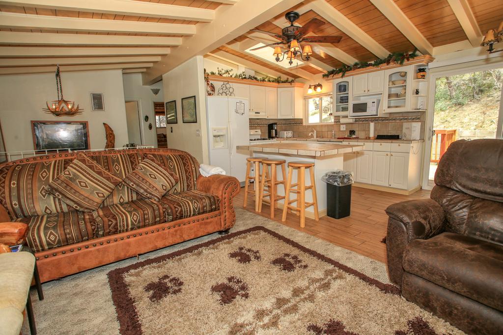 A Seejays Retreat - thumb 3