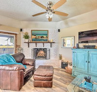 Abilene Home with BBQ & Pvt Yard, 1 Mi to ACU! - Accommodation Denver