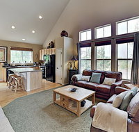 All-Season Granby Ranch Home with Private Hot Tub home - Accommodation Denver