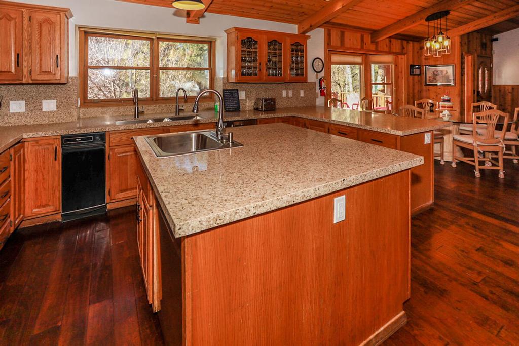 Alpenhorn Lodge-1903 By Big Bear Vacations - thumb 3