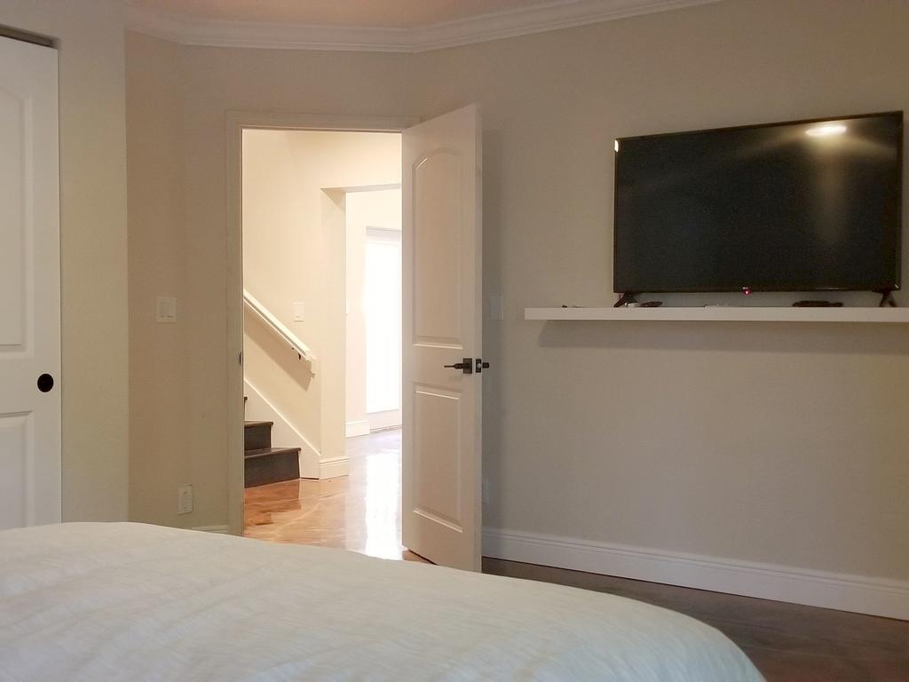 BAR - Boca Art Retreat - thumb 2