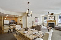 Base Village Ski In-Out Luxury Condo 4474 - FREE Activities Daily WiFi  Pool Sized Hot Tub Accommodation Denver
