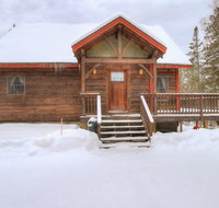 Beautiful 4 bedroom, 3 bath home on Haley Pond by Morton & Furbish - Accommodation Denver