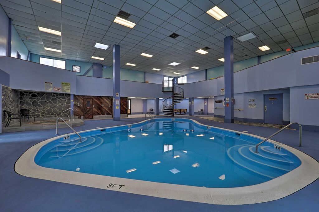 Beech Mountain Resort Condo - 5 Mins To Skiing! - thumb 1
