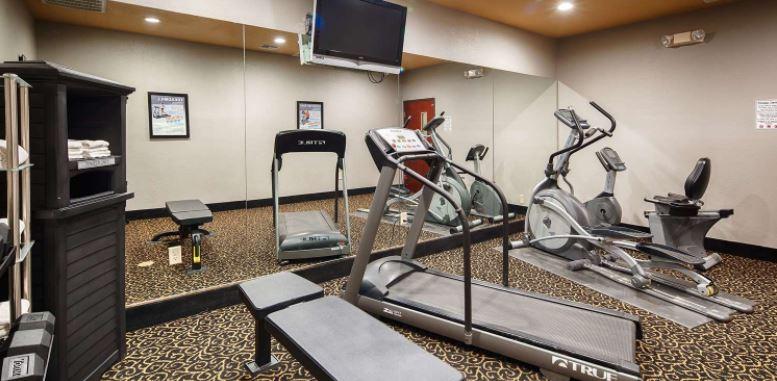 Best Western South Plains Inn & Suites - thumb 3