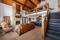 Brand new log cabin Steps to Lake Estes Private Jacuzzi Close to downtown Accommodation Denver