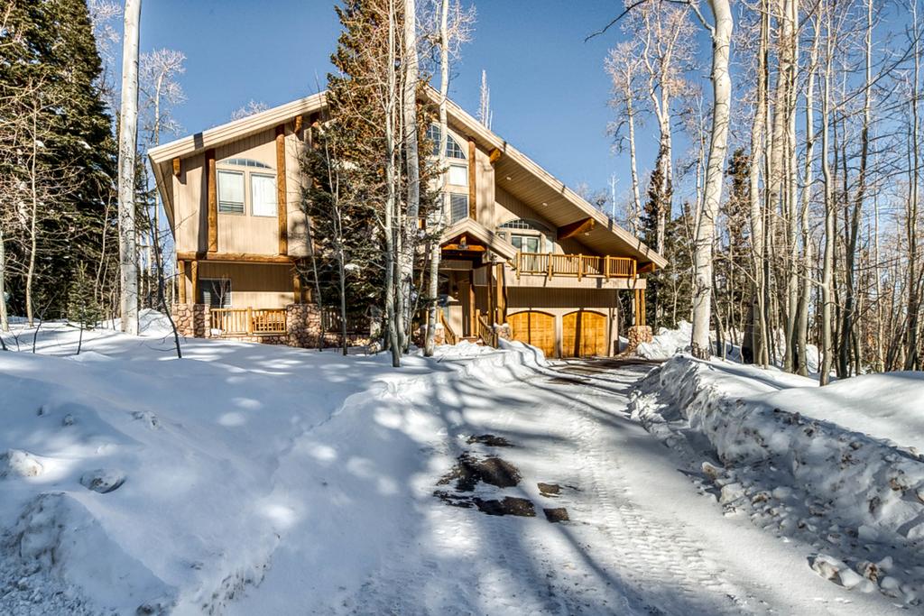 Cabin Sweet Cabin - thumb 1