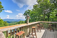 Cabin with Hot Tub  Mountain Views 15 Min to Boone Accommodation Denver