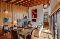 Captain's Cabin Accommodation Denver