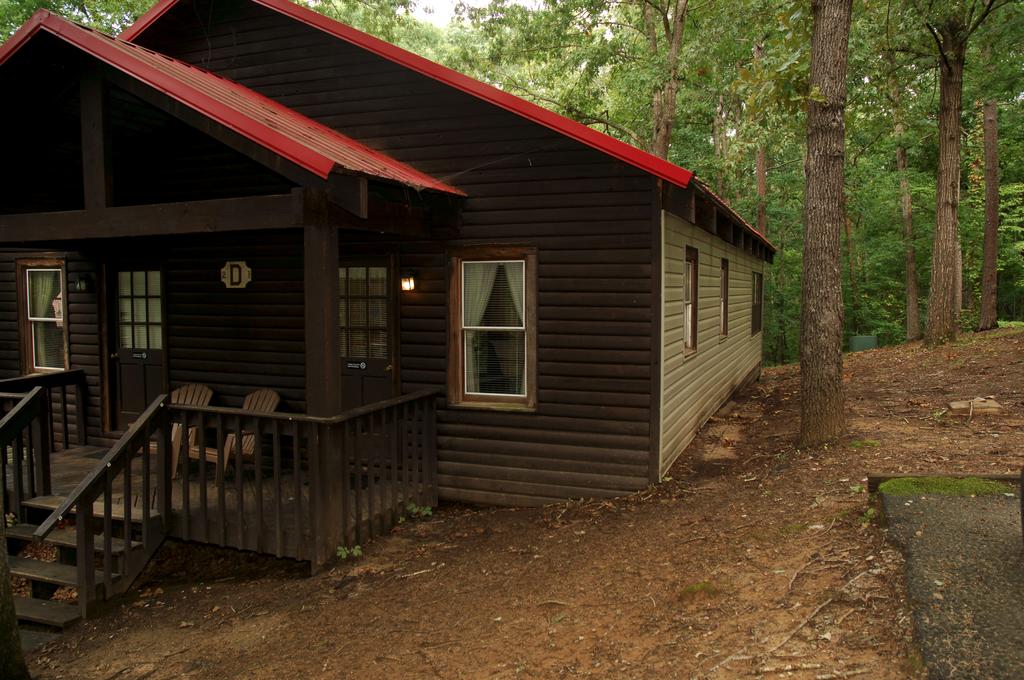 Carolina Landing Camping Resort Deluxe Cabin 3 - thumb 0