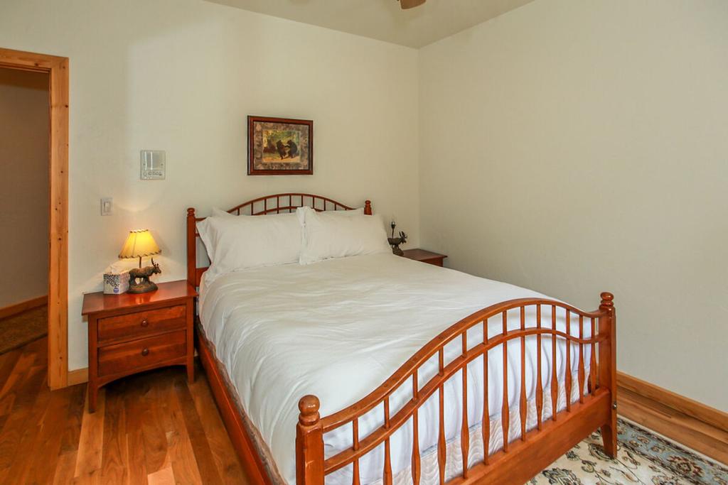 Castle Glen Chalet-1845 By Big Bear Vacations - thumb 3