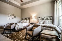 Century Oak Casita by Remi's Ridge  Hayes Hollow Duplex Accommodation Denver