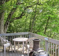 Charming Bushkill Home with Large Deck & Pool Access! - Accommodation Denver