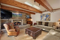 Chateau Eau Claire Unit 11 Accommodation Denver