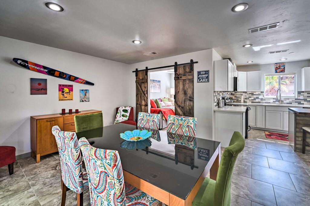 Colorful Lake Havasu Retreat With Home Theater - thumb 1