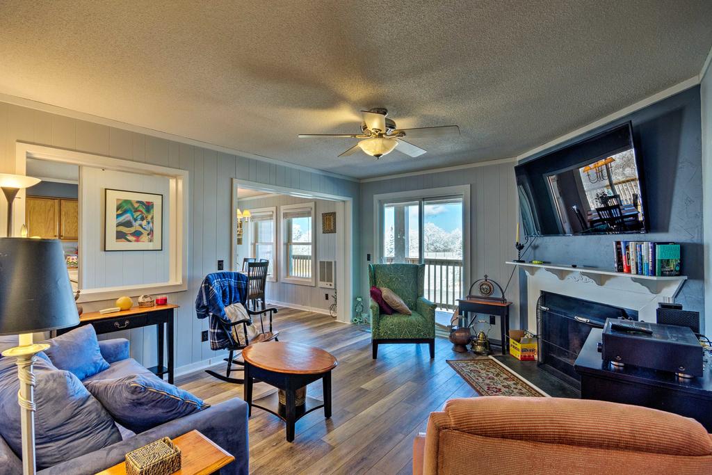 Condo With Pool Access, Right On Beech Mountain! - thumb 1
