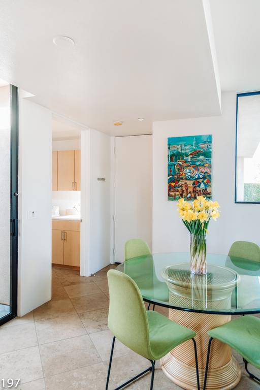 Contemporary Dreams - thumb 3