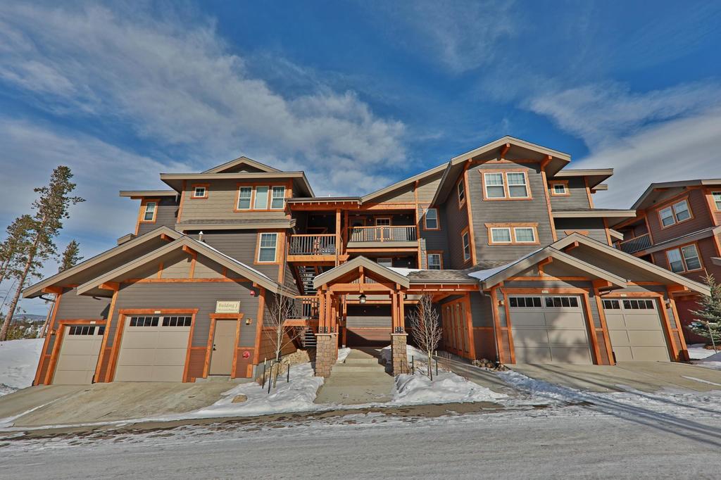 Cozens Pointe Condo - thumb 3