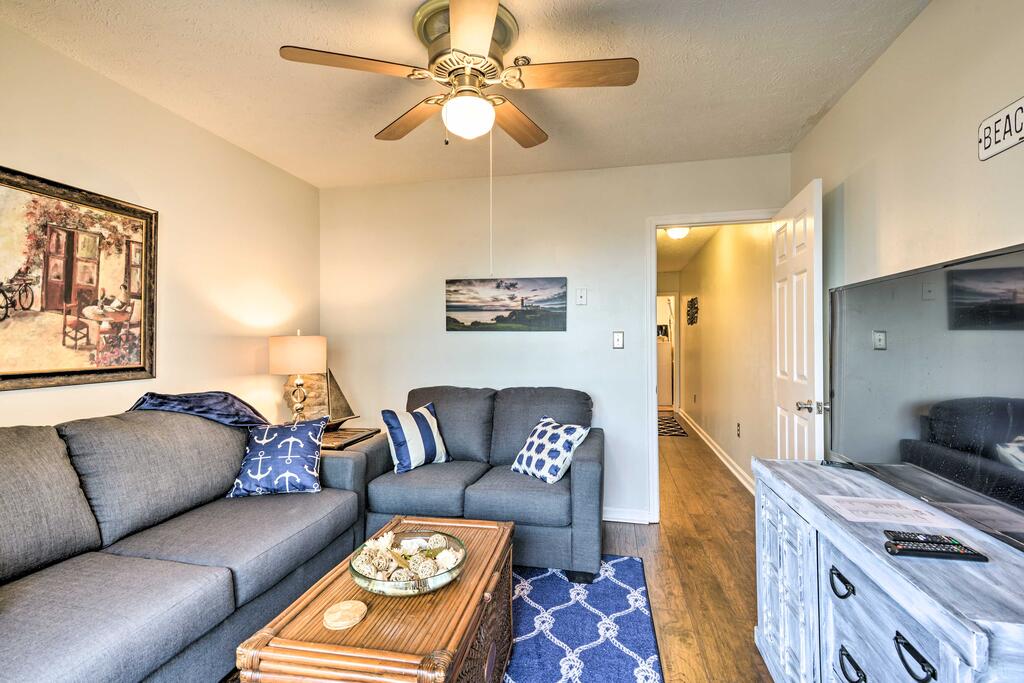 Cozy Condo With Balcony & Ocean View - Walk To Beach! - thumb 3