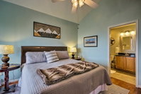 Cozy Condo with Mountain Views - 2 Miles to Resort Accommodation Denver
