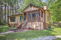 Cozy Pine Mountain Cabin with Screened Porch  Yard Accommodation Denver