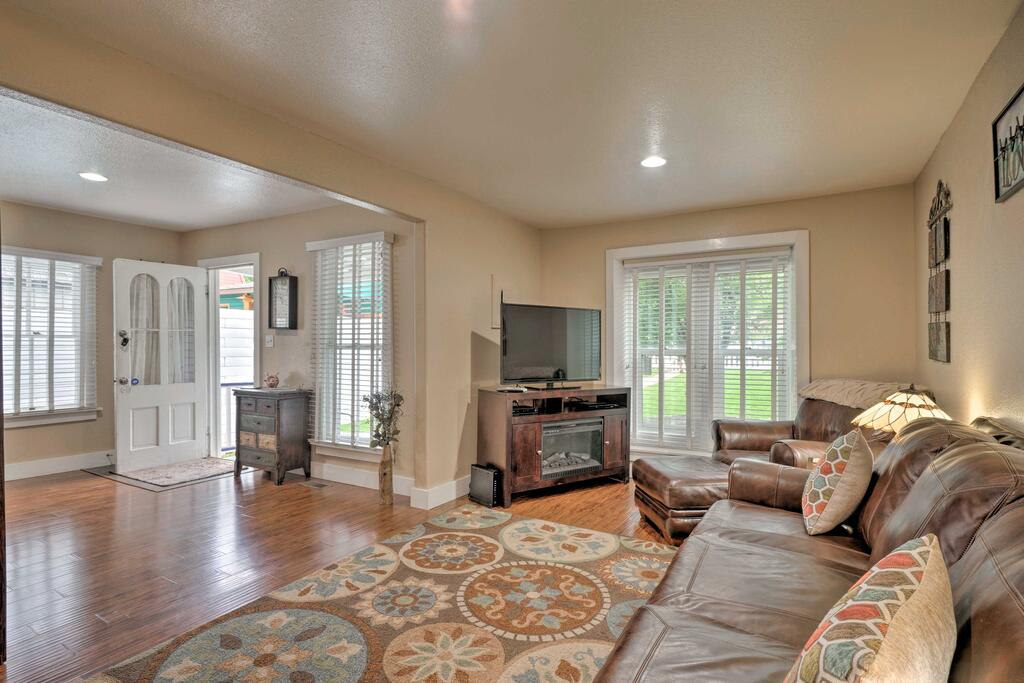 Creekside Home With Patio, Walk To Manitou Incline! - thumb 2