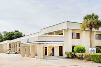 Days Inn by Wyndham Little River Accommodation Denver