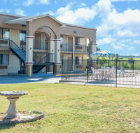 Days Inn by Wyndham San Marcos - Accommodation Denver