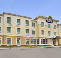 Days Inn by Wyndham Victoria - Accommodation Denver