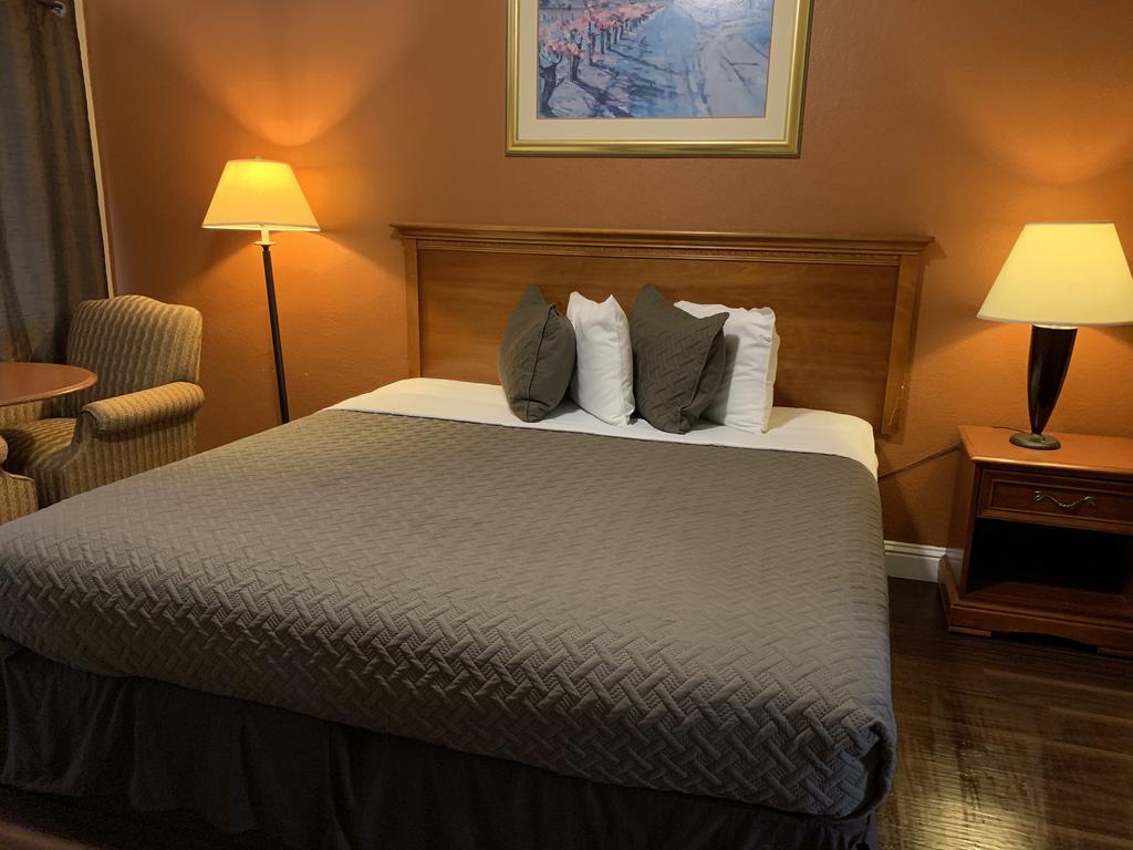 El Rancho Motel - thumb 2