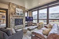 Elegant Modern Mountain Home with Trail Access Accommodation Denver