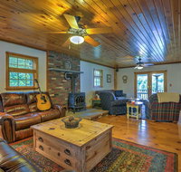 Elk Mtn Home with Deck & Pond, Near Ski Lift! - Accommodation Denver