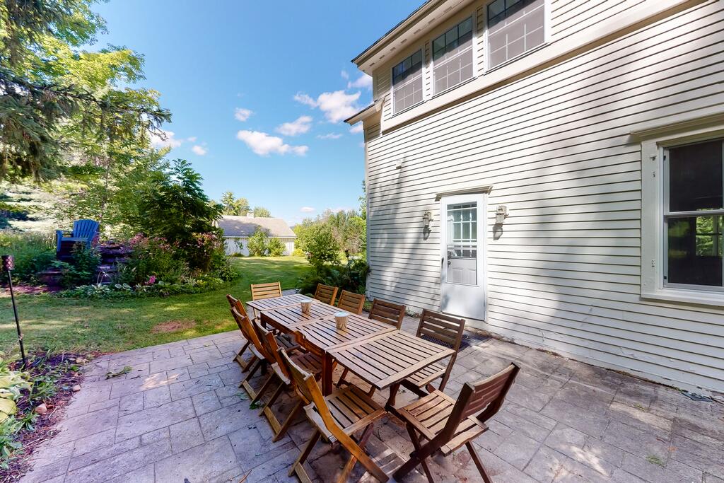 Farmhouse Escape - thumb 1