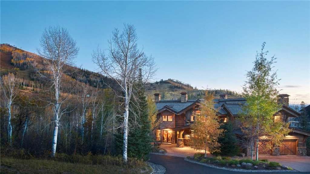 Gold Mine Lodge: 6BR Walk-to-ski 150 Yards - Super Deluxe Private Home - thumb 3