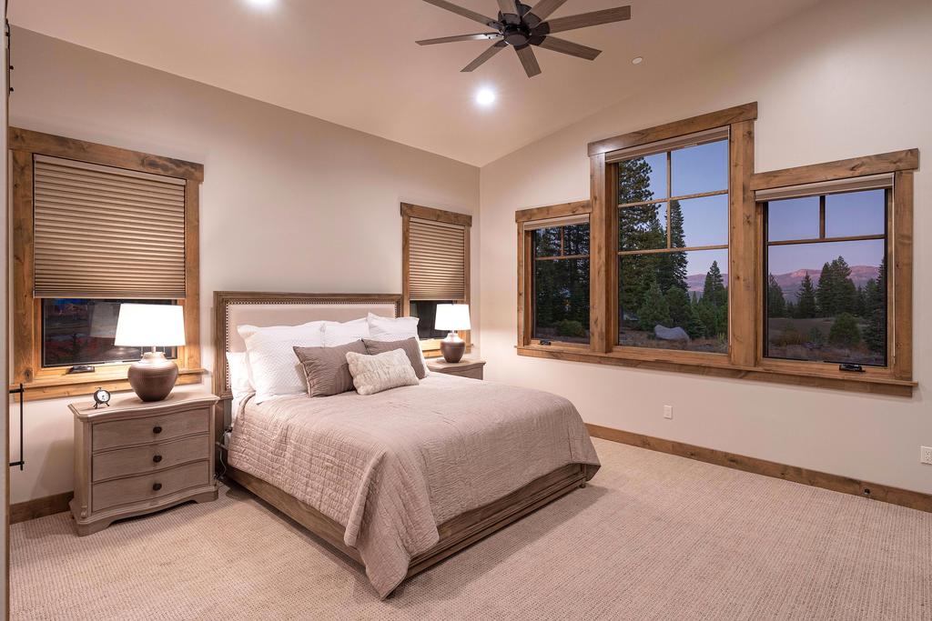 Gorgeous New-Build Home In Schaffers Mill Home - thumb 2