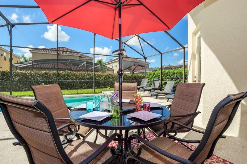 Gorgeous Private 4 Bed South Facing Pool And Spa - thumb 2