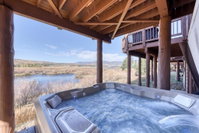 Hammerstone 410C Accommodation Denver