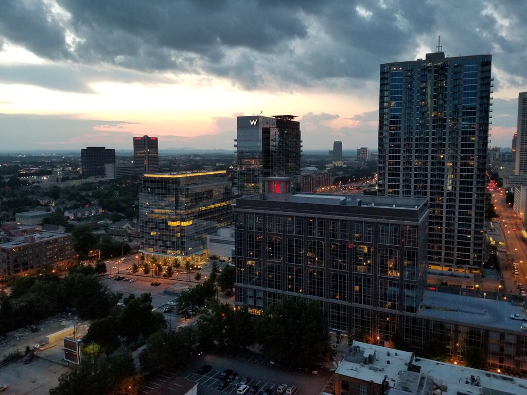 Heart Of Downtown Atlanta Condo - Walk To All Attractions - thumb 0