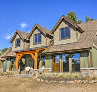 Hillside Pine Home on 12.6 Acres w/Mountain Views - Accommodation Denver