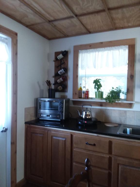 Kim's Kottage At Hill Haven Nature Retreat - thumb 0