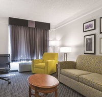La Quinta by Wyndham University Area Chapel Hill - Accommodation Denver